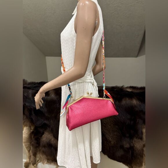 Metallic Magenta Handmade Cowhide leather Unique Frame & Skull Kisslock Purse - Picture 10 of 17